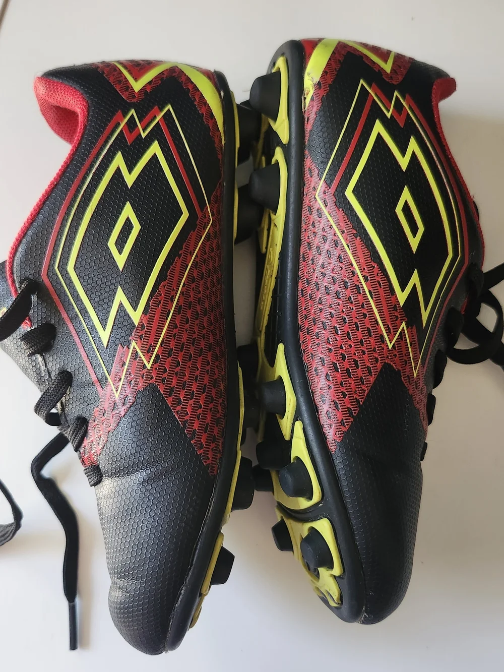 Kids Size 12 Lotto Forza Elite 3 Soccer Cleats